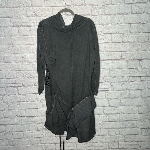 Angels Never Die Gray Graphic Print Long Sleeve Ruched Dress - Picture 5 of 14